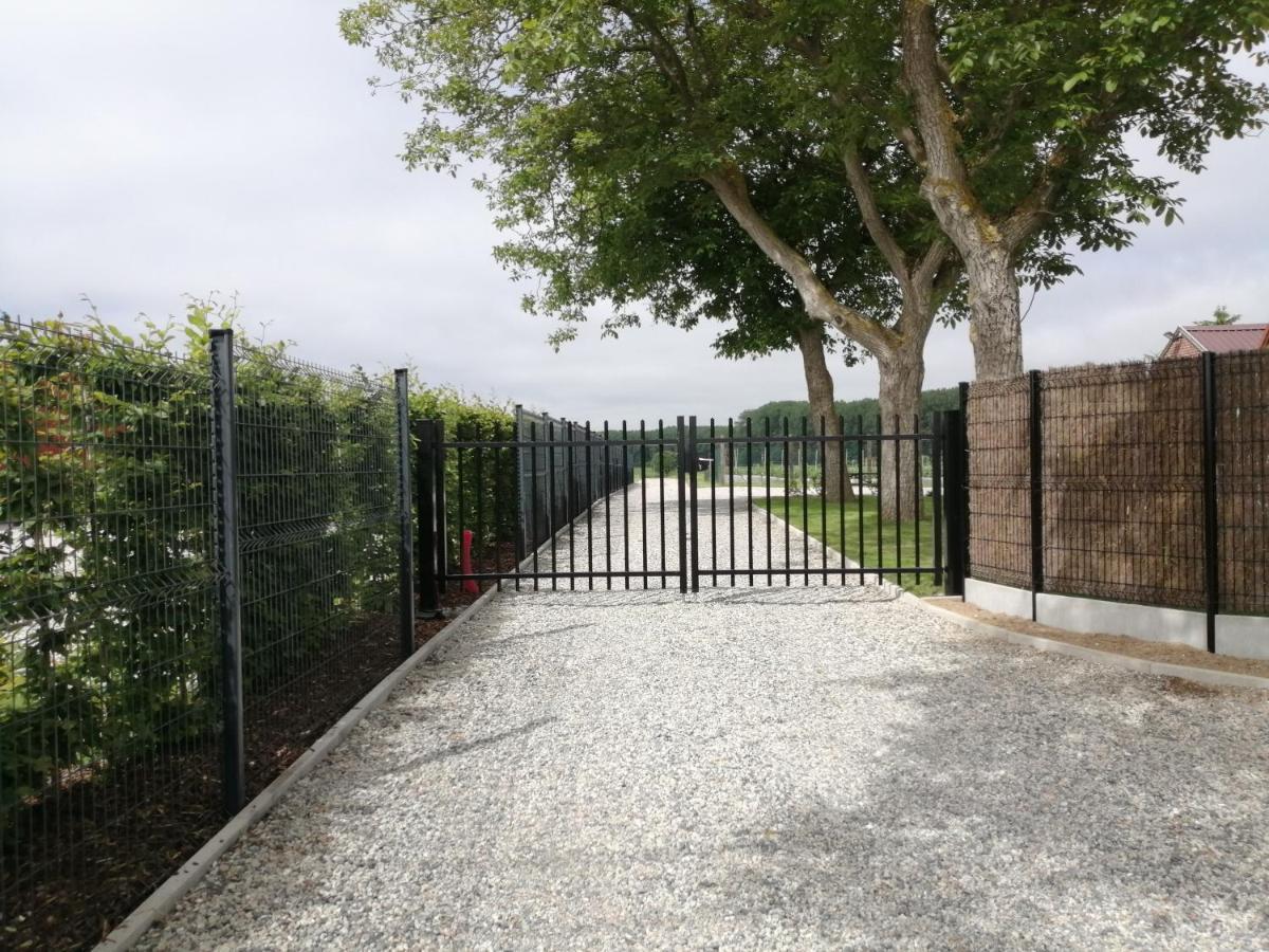 Gite Les Ganades Au Coeur Des Pepinieres Brunehaut Exterior foto